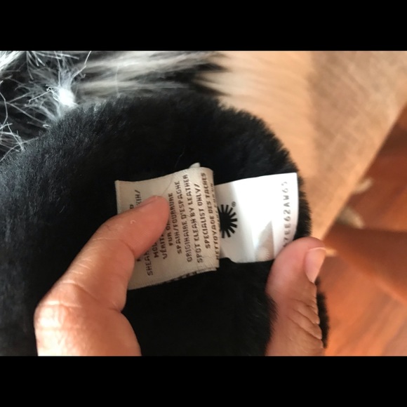 UGG gloves - Picture 5 of 5